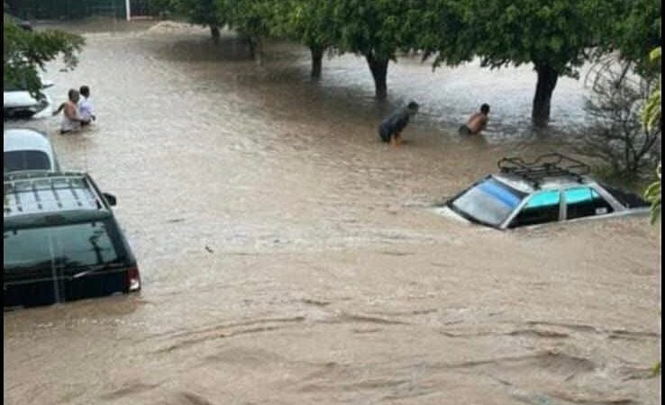 Tamazunchale se inunda.