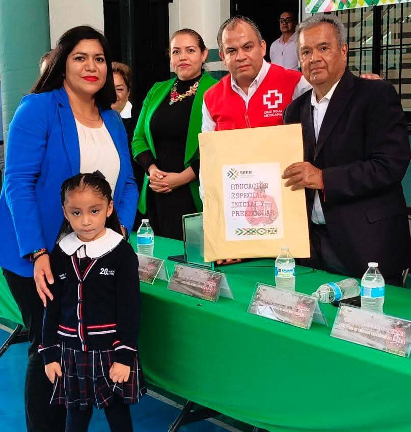 ENTREGA SEER MÁS DE UN MILLÓN DE PESOS A LA CRUZ ROJA