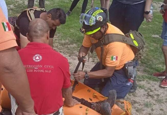 ⚠️ PROTECCIÓN CIVIL MUNICIPAL RESCATA A SENDERISTA EN LA SIERRA DE SAN MIGUELITO