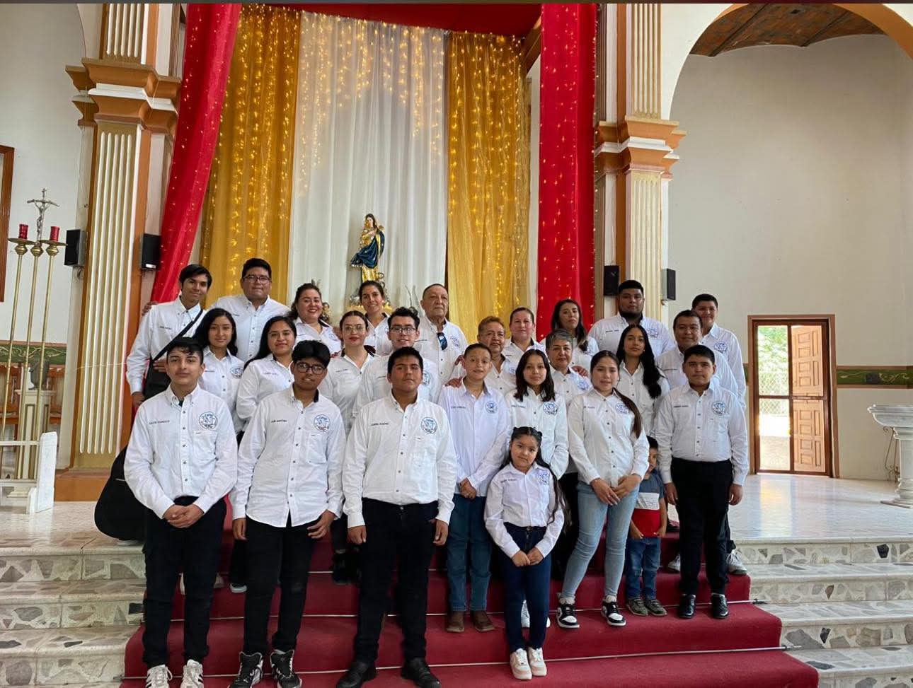 ¡Los Tolentinos Brillan con su Coro San Nicolás de Tolentino!