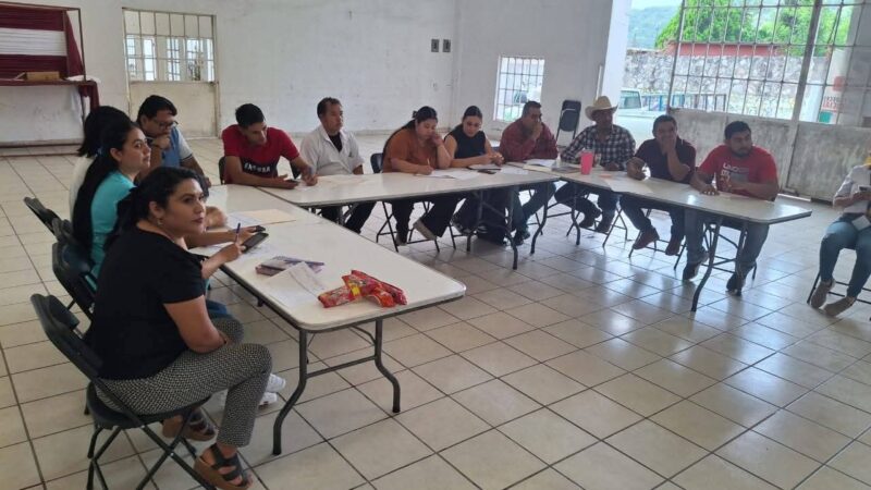 Personal de Salud Mental y Adiciones de la Jurisdicción sanitaria 4 , acuden al municipio de Santa Catarina.