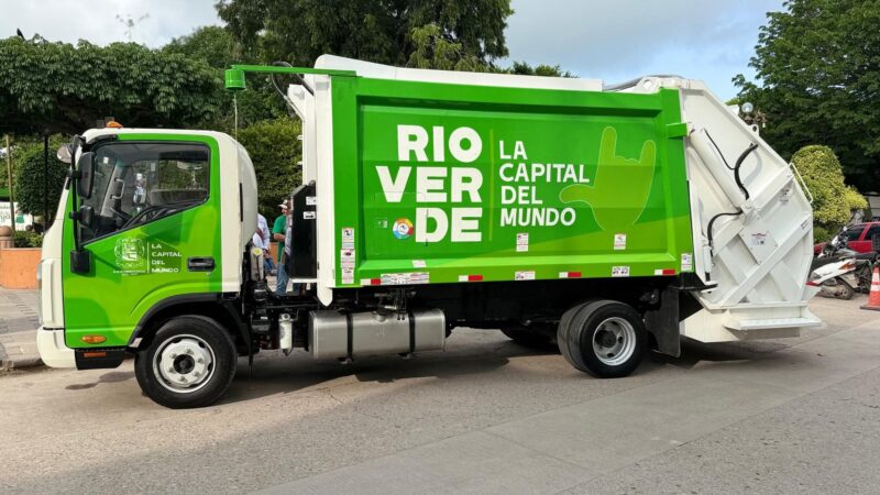 RÍOVERDE CUENTA CON DOS NUEVOS CAMIONES RECOLECTORES DE BASURA.