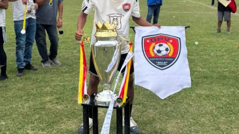 🏆⚽️MONITO BICAMPEÓN, CÁRDENAS PRESENTE EN EL BALOMPIÉ RIOVERDENSE🐒