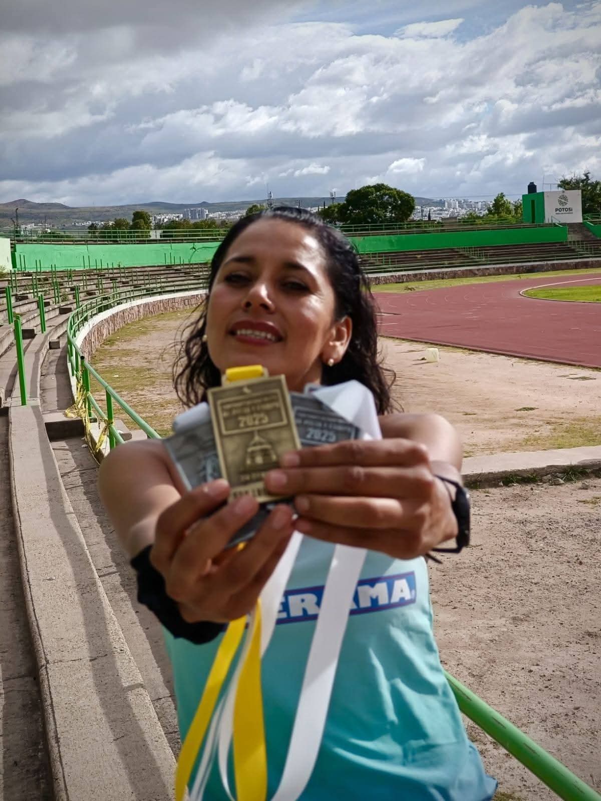 ¡Orgullo Cardenense! Lety Cruz Brilla con Oro y Plata en el Nacional Master 2025