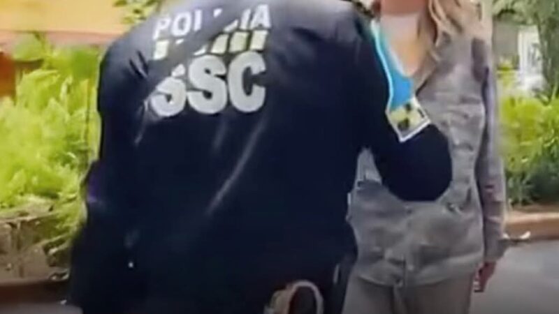 Insultó con expresiones racistas a un oficial de tránsito en la Condesa