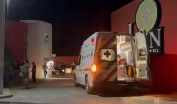 🚨 LE CAYERON EN LA MOVIDA… MUJER LE ARREBATA LA VIDA A UN HOMBRE DENTRO DE UN MOTEL EN RIOVERDE 🆘