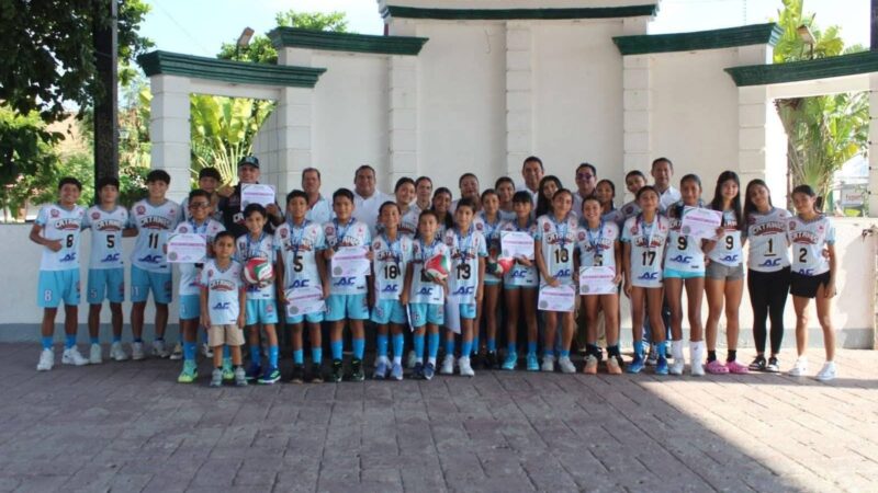 ✅️EL GOBIERNO MUNICIPAL DE TAMUÍN ENTREGA RECONOCIMIENTOS A CAMPEONAS NACIONALES DE VOLEIBOL🏐