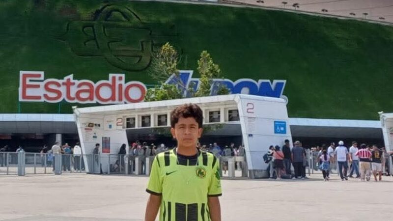 Luis Leonardo Valadez, joven talento de Tamasopo destaca como portero a sus 12 años