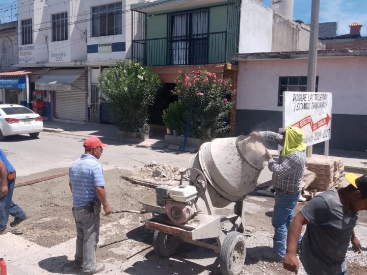 🚧 REPARACIÓN DE PAVIMENTO EN AVENIDA DE LA JUVENTUD 🚧