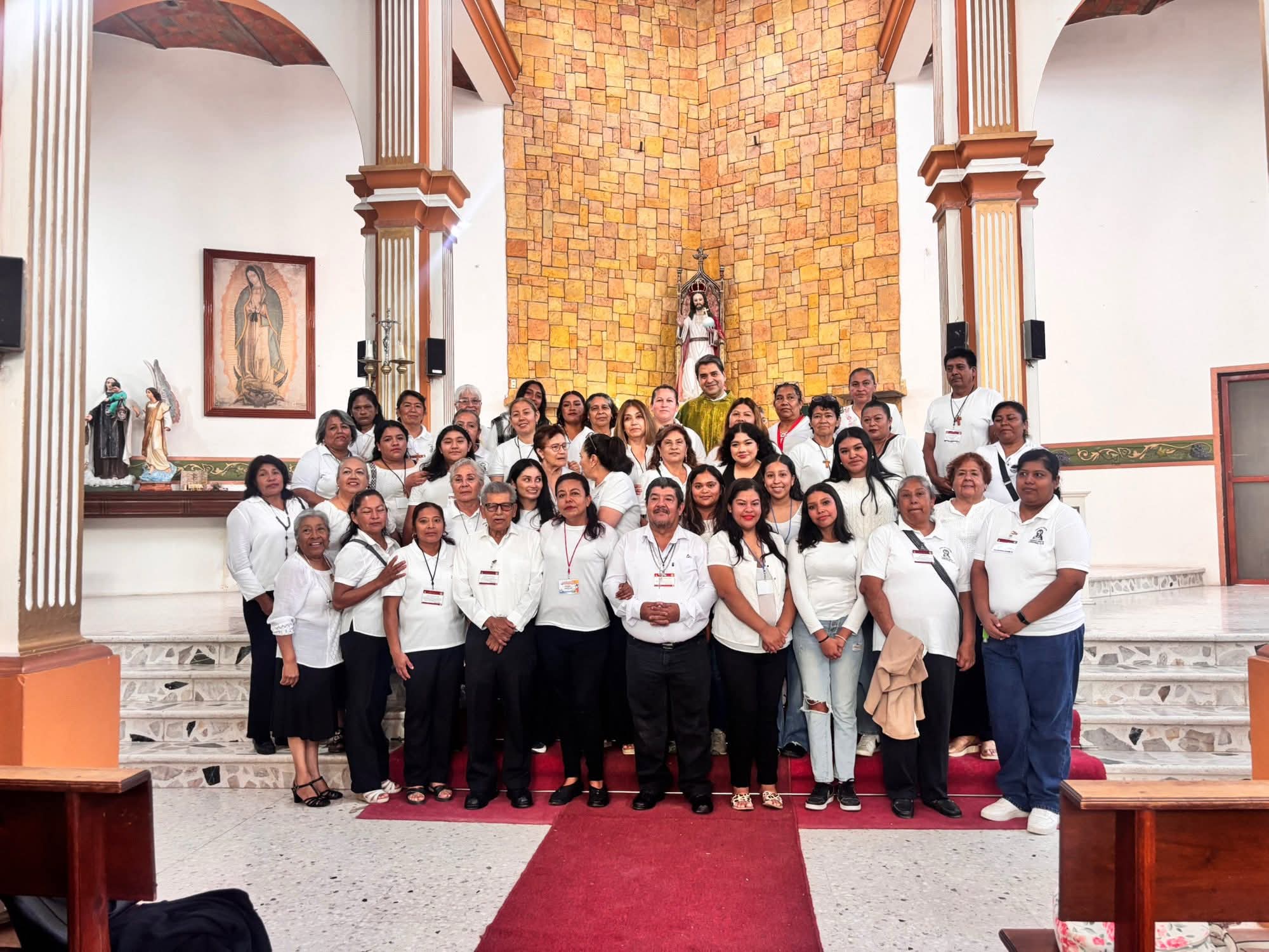 De la Cuenta Oficial de la Parroquia Cristo Rey de Cárdenas.