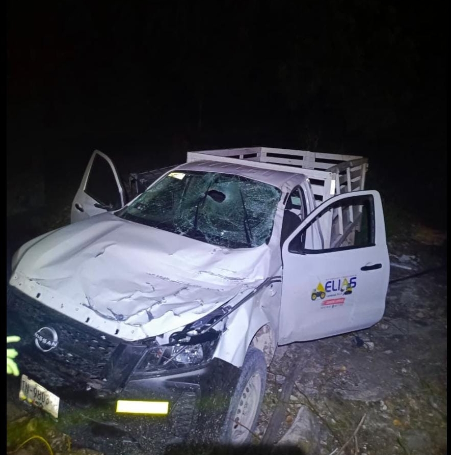 Terrible Accidente en Carretera Santa Catarina-Rayón: Mueren Dos Trabajadores de “Materiales Elias” de Cárdenas