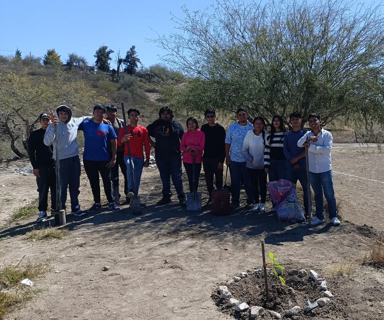 UICSLP -¡Manos a la obra por nuestro planeta! 🌳⚾¡Manos a la obra por nuestro planeta! 🌳⚾