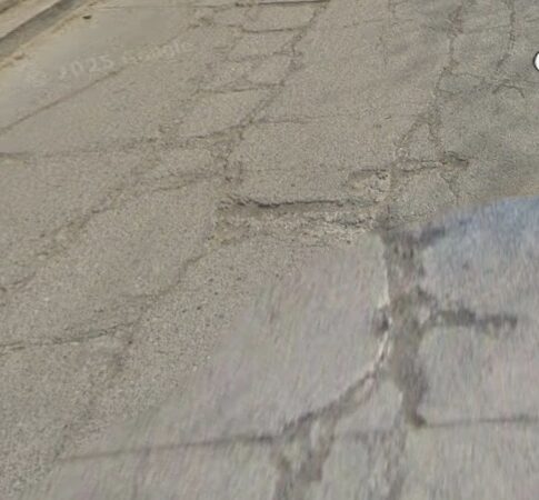 🚧 En el abandono: Calle principal de Cárdenas, un calvario para conductores