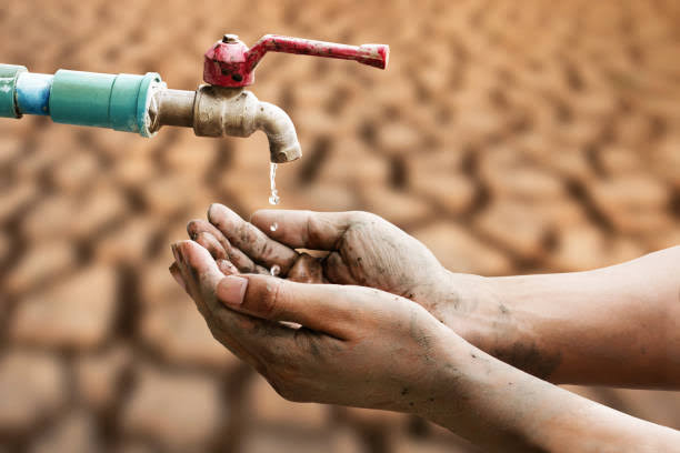 🚨 CRISIS DE AGUA EN CÁRDENAS: SEMANAS DE ESCASEZ Y SILENCIO DE LAS AUTORIDADES 🚨